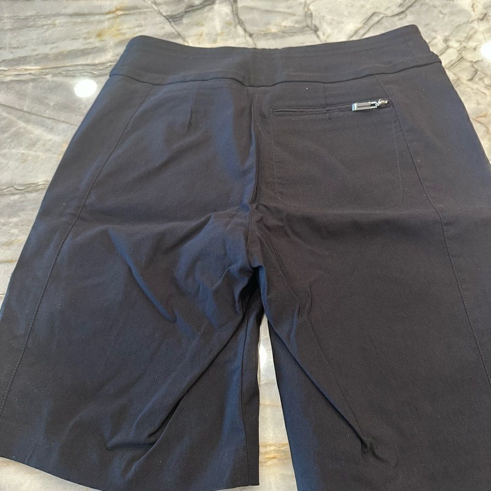 Jamie Sadock black size 6 golf shorts with beautiful detail. - Picture 4 of 7